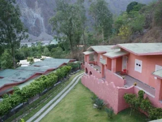 resort-structure-marchula-hills-uttrakhand-1500-s-f-500x500